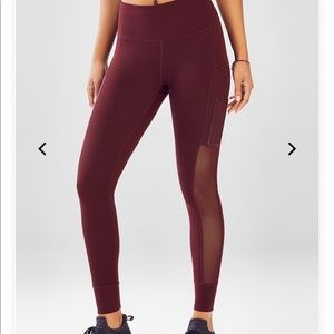Mila Pocket Leggings Fabletics